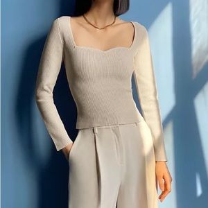 [NEW]Aritzia Sculpt Knit Sweetheart Longsleeve XS